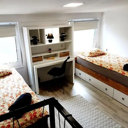 R.i.s.-rest In Siska Duplex