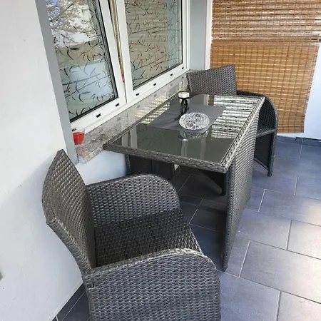 Lejlighed R.i.s.-rest In Siska Duplex *