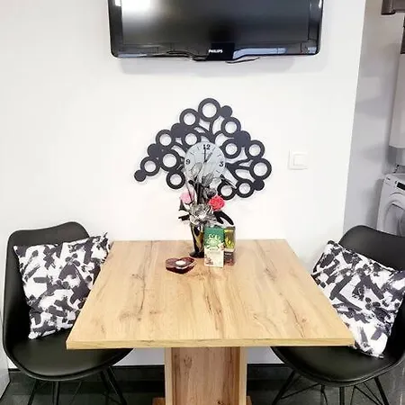 Apartman R.i.s.-rest In Siska Duplex