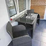 דירה R.i.s.-rest In Siska Duplex *