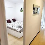 R.i.s.-rest In Siska Duplex דירה *