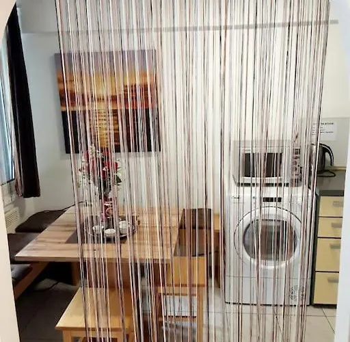 R.i.s.-rest In Siska Duplex * Liubliana